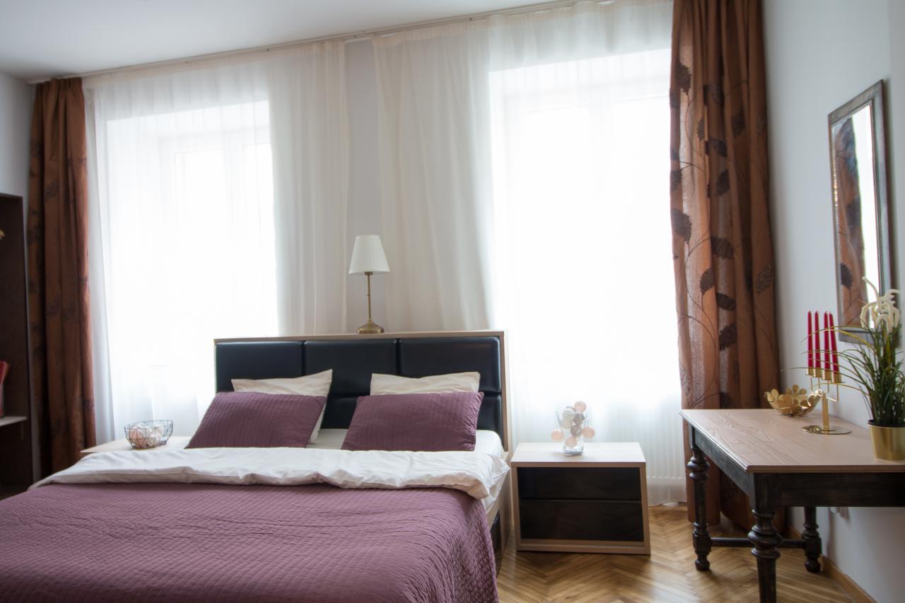 Poarta Schei Apartment Braşov Exteriör bild