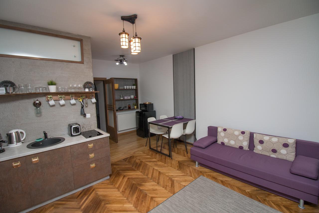 Poarta Schei Apartment Braşov Exteriör bild